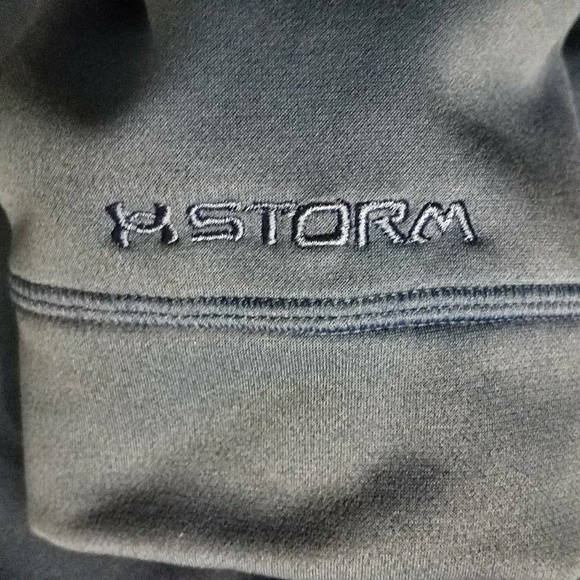 Like new Under Armour Storm Zip Up Sweatshirt - Picture 4 of 4